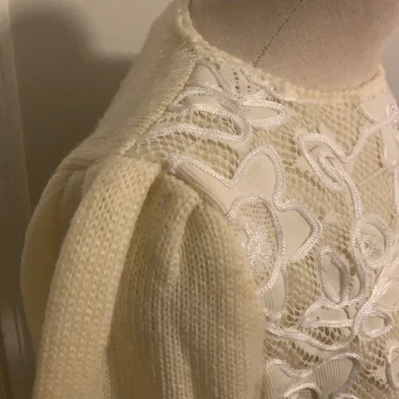 💕BOGO💕James St. John vintage floral lace sweater - Picture 9 of 11